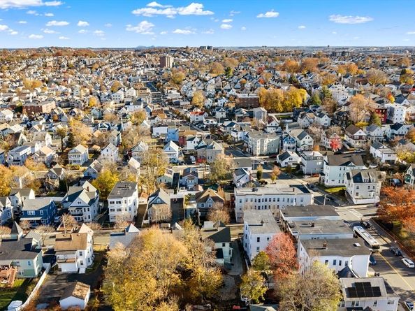 16 Boylston St, Malden MA 02148