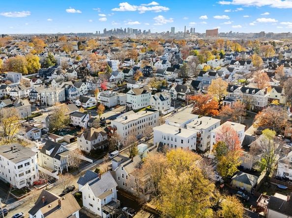 16 Boylston St, Malden MA 02148