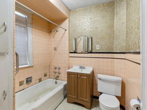 16 Boylston St, Malden MA 02148