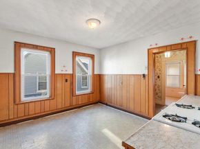 16 Boylston St, Malden MA 02148