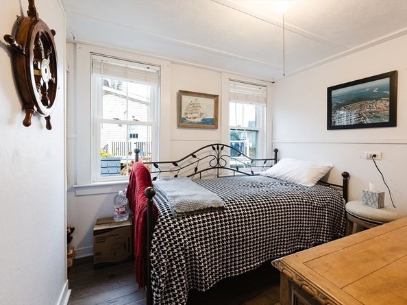 4 Ross Ave, Wareham MA 02571