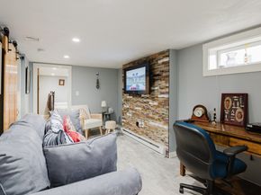 4 Ross Ave, Wareham MA 02571