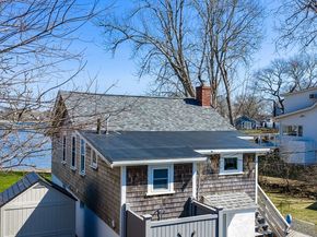 4 Ross Ave, Wareham MA 02571