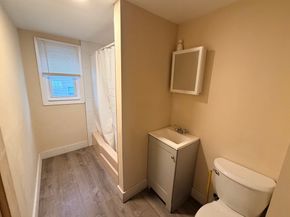 12 King St, Worcester MA 01610