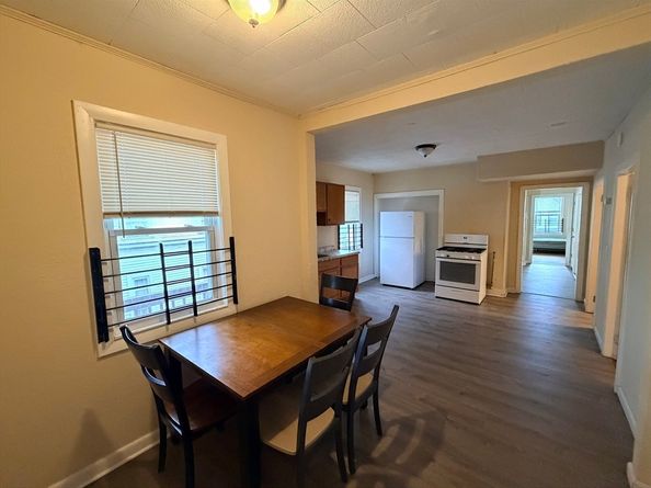 12 King St, Worcester MA 01610