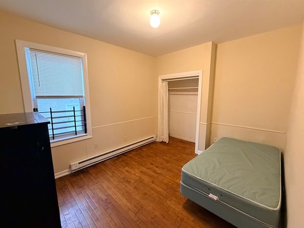 12 King St, Worcester MA 01610