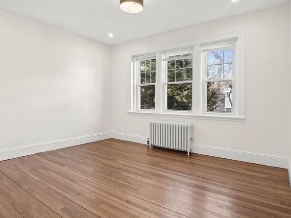 37 Englewood Ave 3, Brookline MA 02445