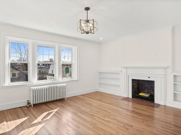 37 Englewood Ave 3, Brookline MA 02445