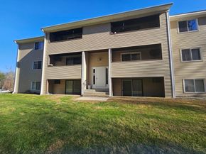 129 Quaker Hwy 6, Uxbridge MA 01569