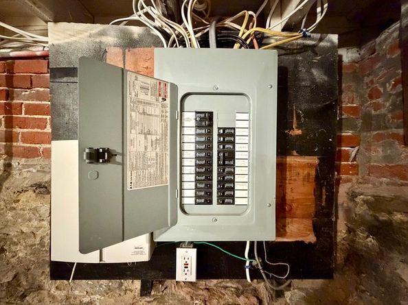 15 Hale St, Fitchburg MA 01420