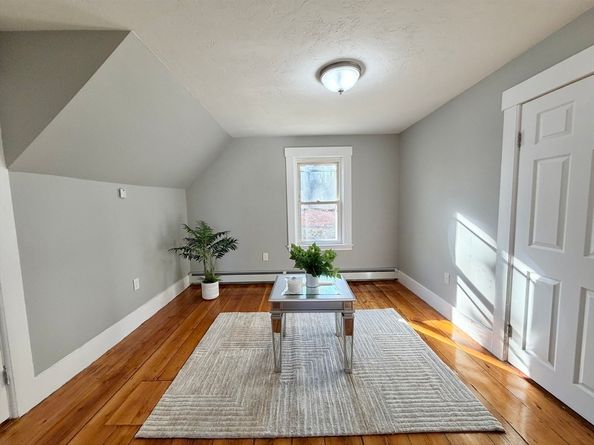 15 Hale St, Fitchburg MA 01420