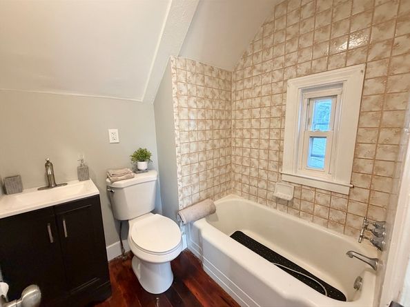 15 Hale St, Fitchburg MA 01420