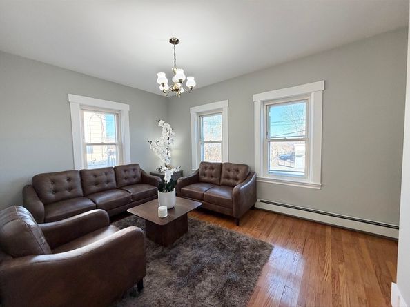 15 Hale St, Fitchburg MA 01420