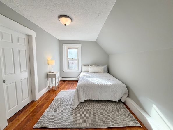 15 Hale St, Fitchburg MA 01420