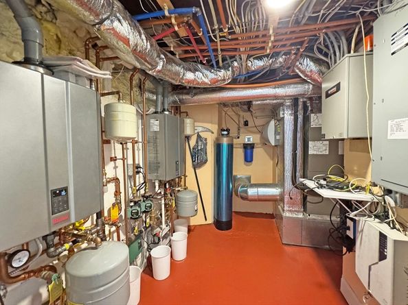 241 Mountain Ave, Malden MA 02148