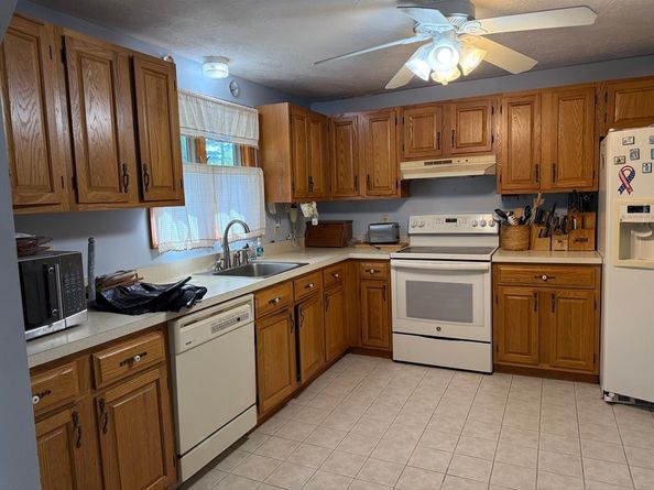 269 Purchase St, Middleboro MA 02346