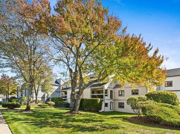 1100 Salem Street 58, Peabody MA 01940