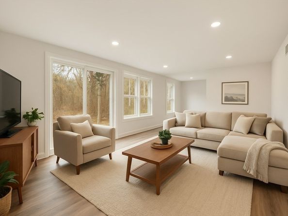 145 Groton Rd, Westford MA 01886