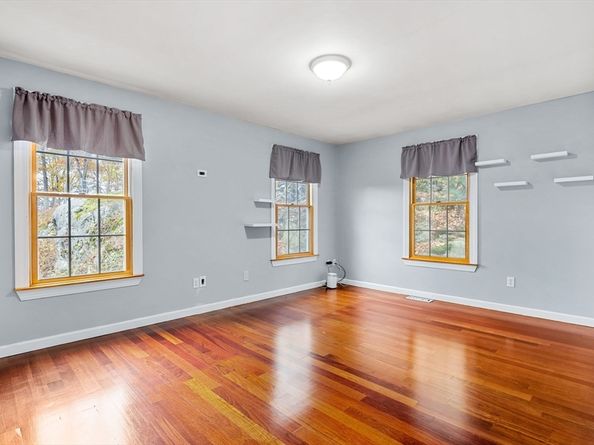 28 Baldwin Avenue, Melrose MA 02176