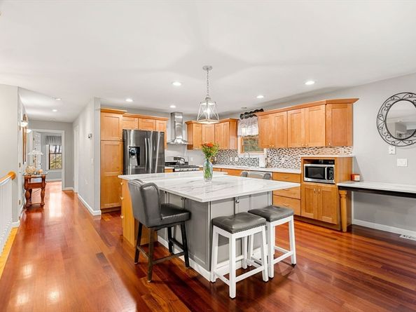 28 Baldwin Avenue, Melrose MA 02176