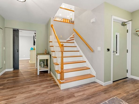 28 Baldwin Avenue, Melrose MA 02176