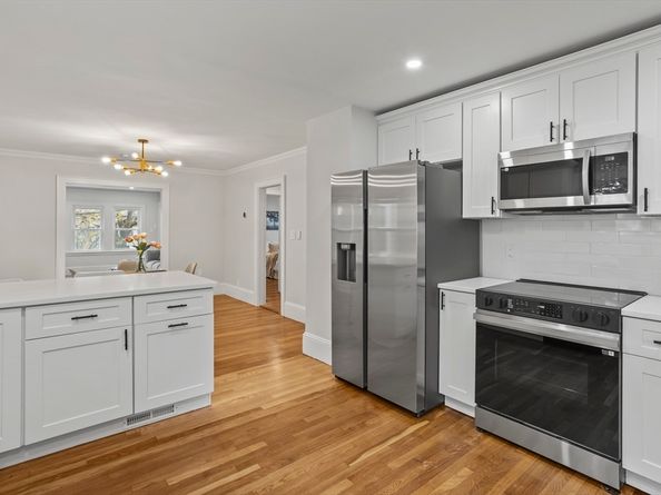 45 Fuller Rd 45, Watertown MA 02472