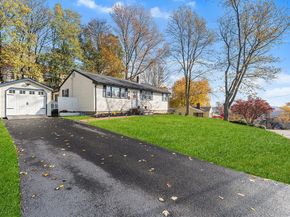 36 Whitelock Dr, Marlborough MA 01752