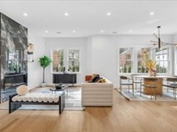 286 Nevada U286, Newton MA 02460