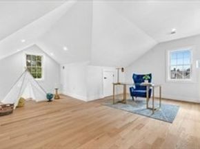 286 Nevada U286, Newton MA 02460