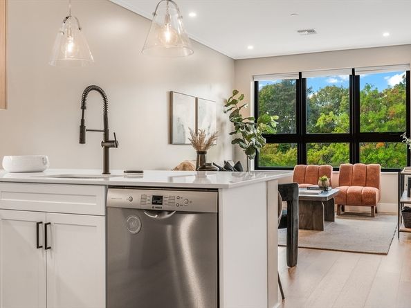 70 Leo Birmingham Parkway U307, Boston MA 02135