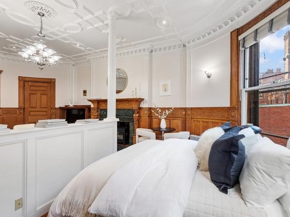 261 Marlborough St 4R, Boston MA 02116