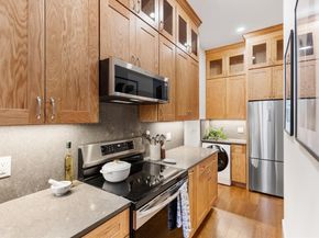 261 Marlborough St 4R, Boston MA 02116