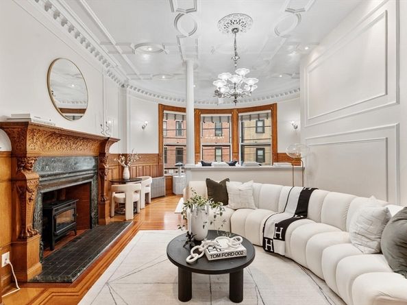 261 Marlborough St 4R, Boston MA 02116