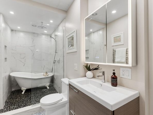 261 Marlborough St 4R, Boston MA 02116