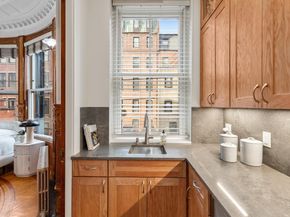 261 Marlborough St 4R, Boston MA 02116