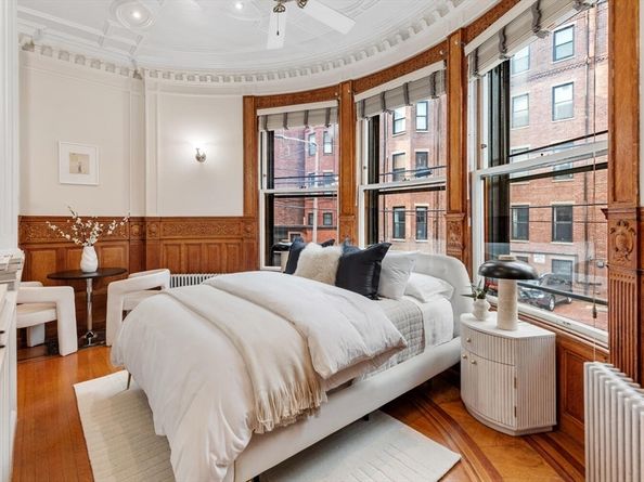 261 Marlborough St 4R, Boston MA 02116