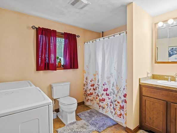 4 Wilson Way, Rutland MA 01543