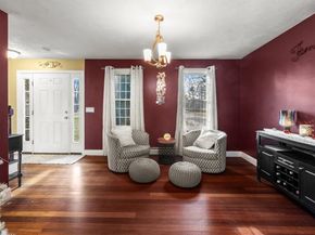 141 Peach St, Barre MA 01005