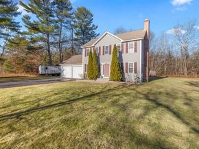 141 Peach St, Barre MA 01005