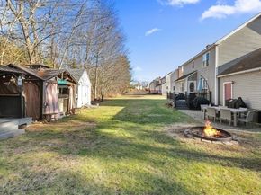 141 Peach St, Barre MA 01005