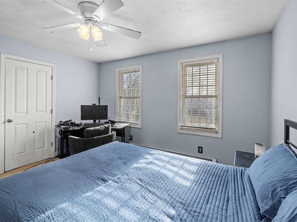 141 Peach St, Barre MA 01005