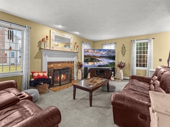 141 Peach St, Barre MA 01005