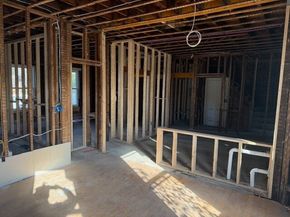 863 N Main St, Brockton MA 02301