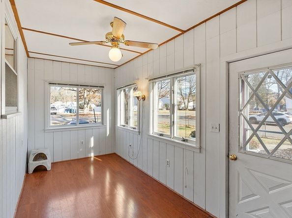 3 South Amos St, Tewksbury MA 01876