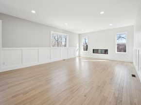 10 Falcon Dr, Shrewsbury MA 01545