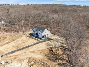 10 Falcon Dr, Shrewsbury MA 01545