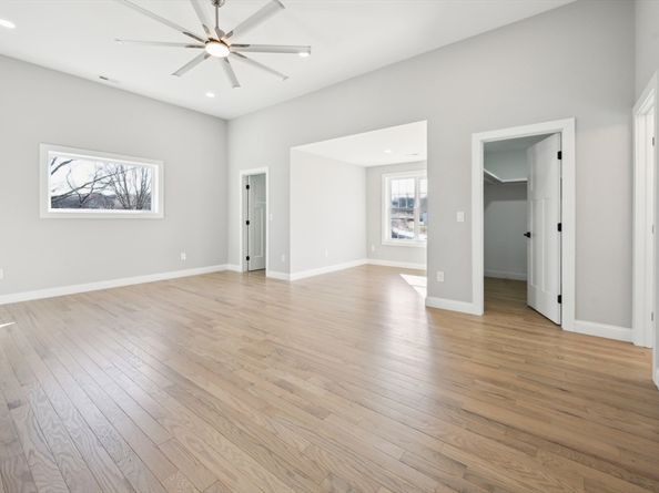 10 Falcon Dr, Shrewsbury MA 01545