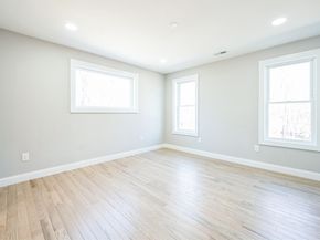 10 Falcon Dr, Shrewsbury MA 01545