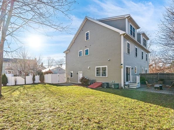 95 Irving Street 95, Winchester MA 01890