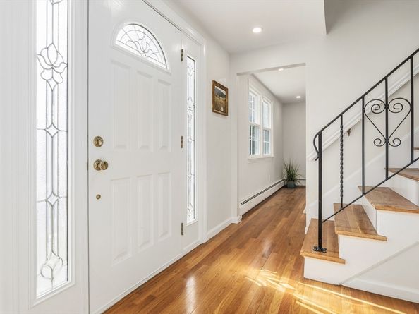 29 Susan Dr, Saugus MA 01906